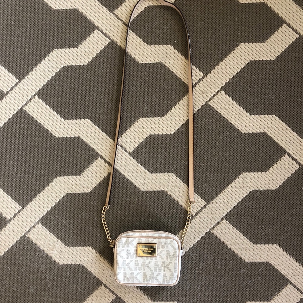 Michael Kors Crossbody ✨